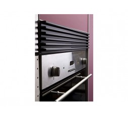 Rejilla de ventilación de aluminio negro Filinox de 60 cm instalada en la parte superior de un horno encastrable