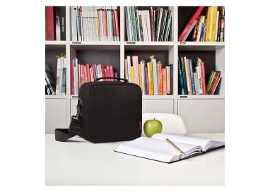 BOLSA PORTA ALIMENTOS COMPACT CON ASA Y CINTA COLGADORA - NEGRA