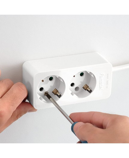 famatel-regleta-2-bases-sin-cable-tt-16a-250v