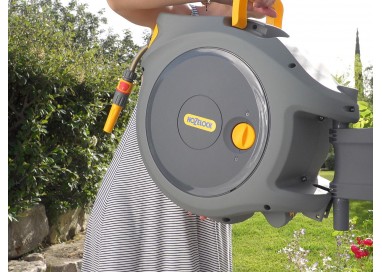 hozelock-portamangueras-automatico-autorrel-con-20-mts-de-manguera-2401