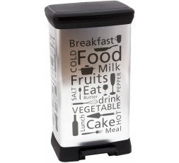 Cubo de basura Curver de 50 litros decorado con pedal gris.