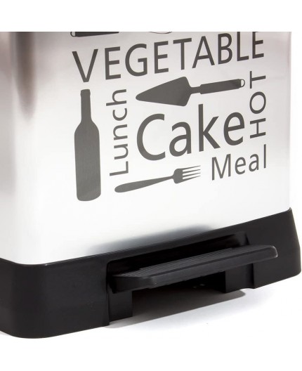 Detalle del diseño decorativo con palabras de cocina en el cubo Curver.