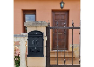 Buzón Clásico Aluminio Negro Mate | AMIG Mod. 4- 12212 | Ferretería To