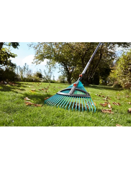 GARDENA Escoba Plástico Graduable Combisystem 35–52 cm – 3099-20